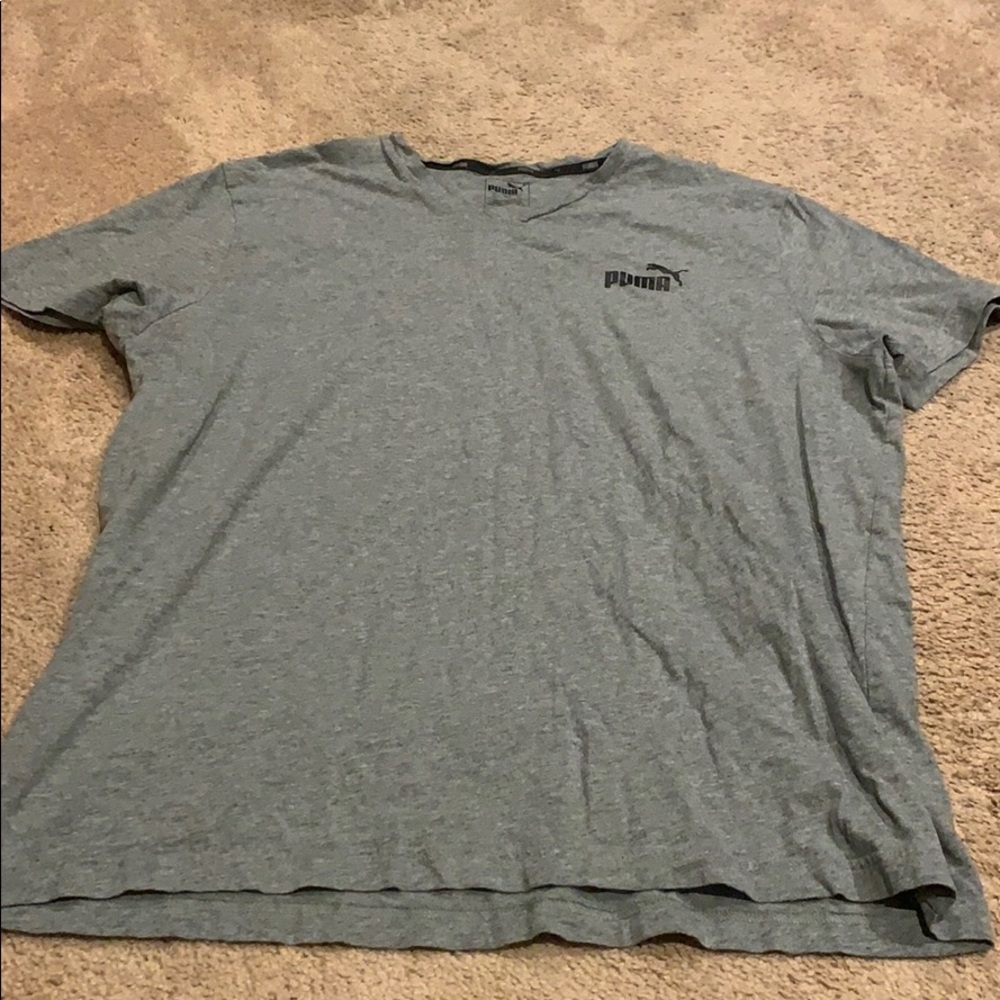 Puma xxl gray v neck tshirt